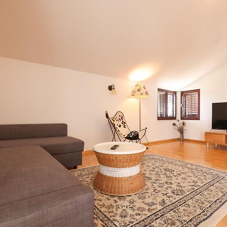 Apartments And A Room Ina Zara Esterno foto