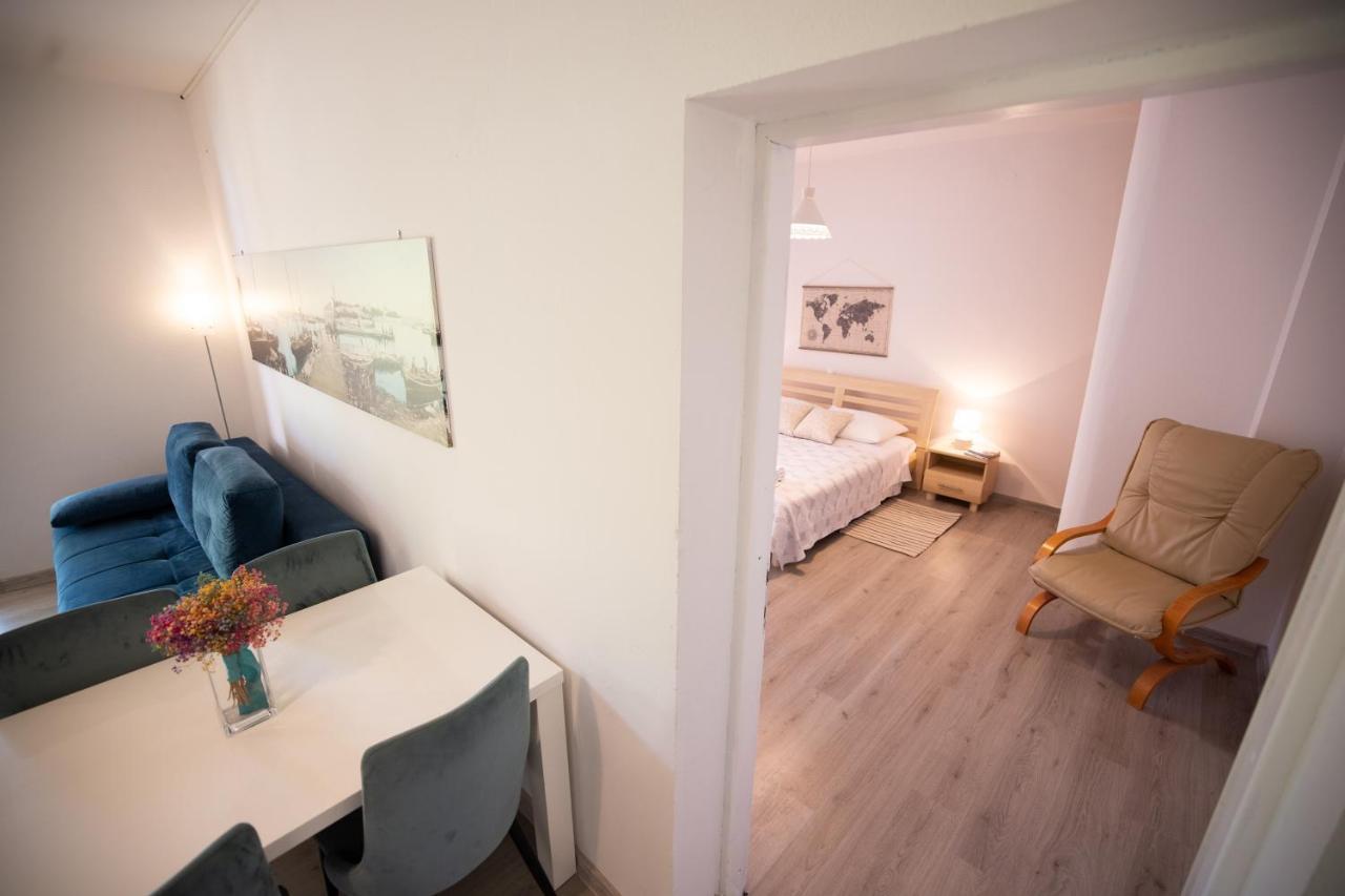 Apartments And A Room Ina Zara Esterno foto