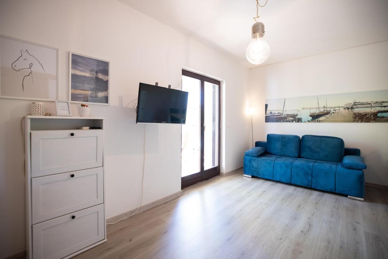 Apartments And A Room Ina Zara Esterno foto