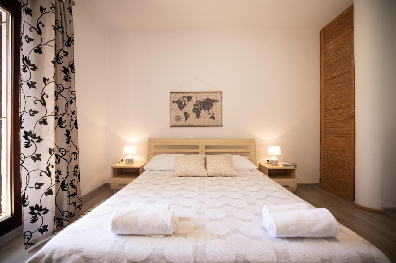 Apartments And A Room Ina Zara Esterno foto