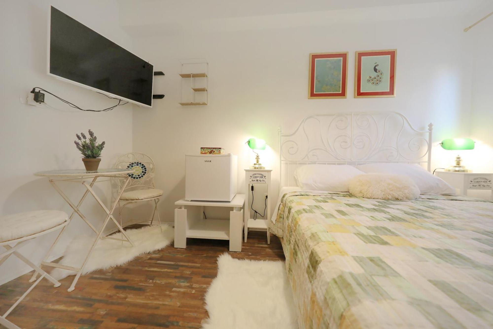 Apartments And A Room Ina Zara Esterno foto