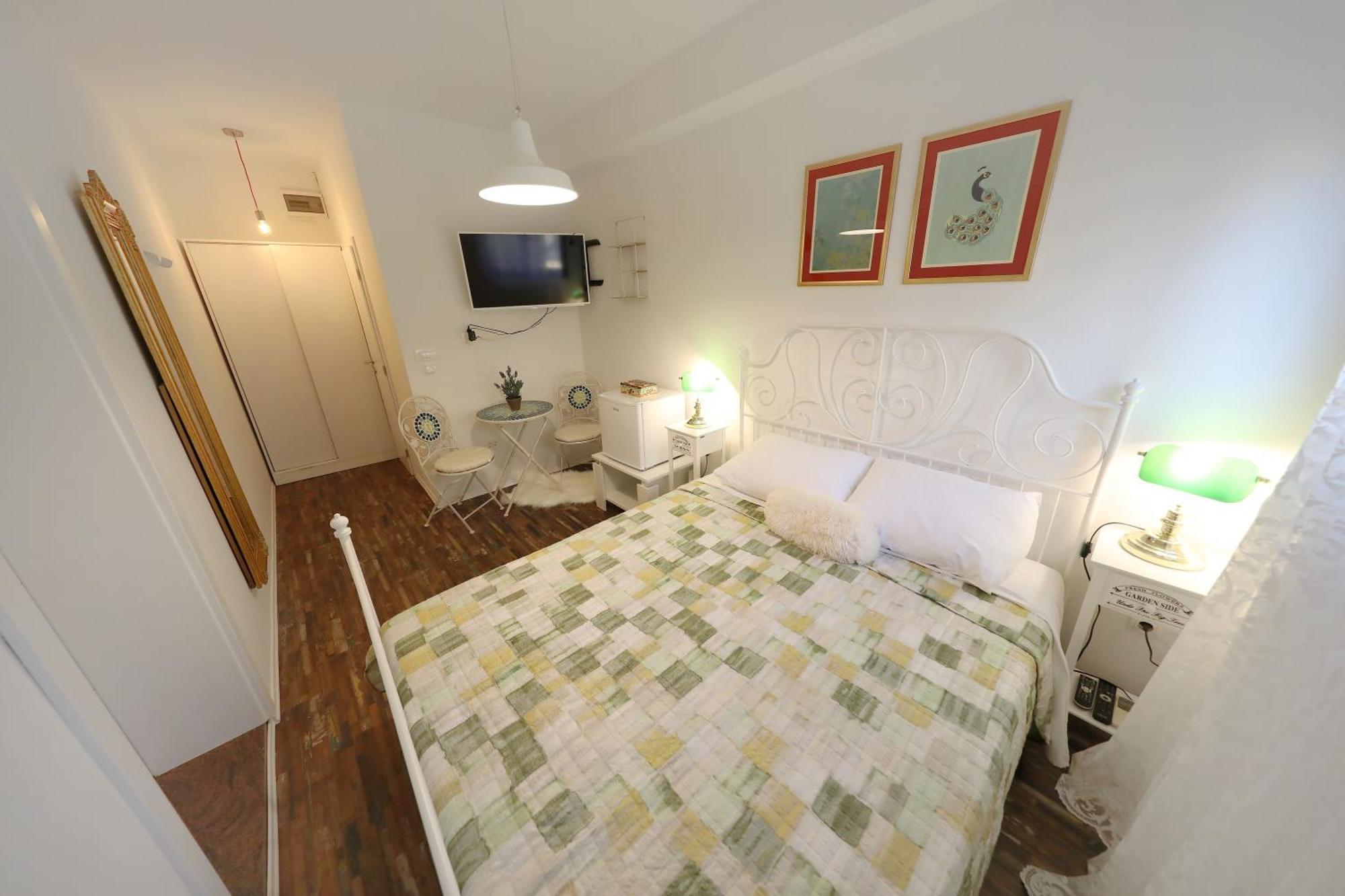 Apartments And A Room Ina Zara Esterno foto