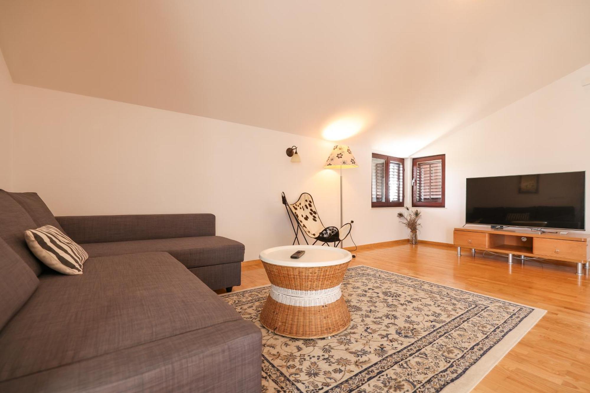 Apartments And A Room Ina Zara Esterno foto